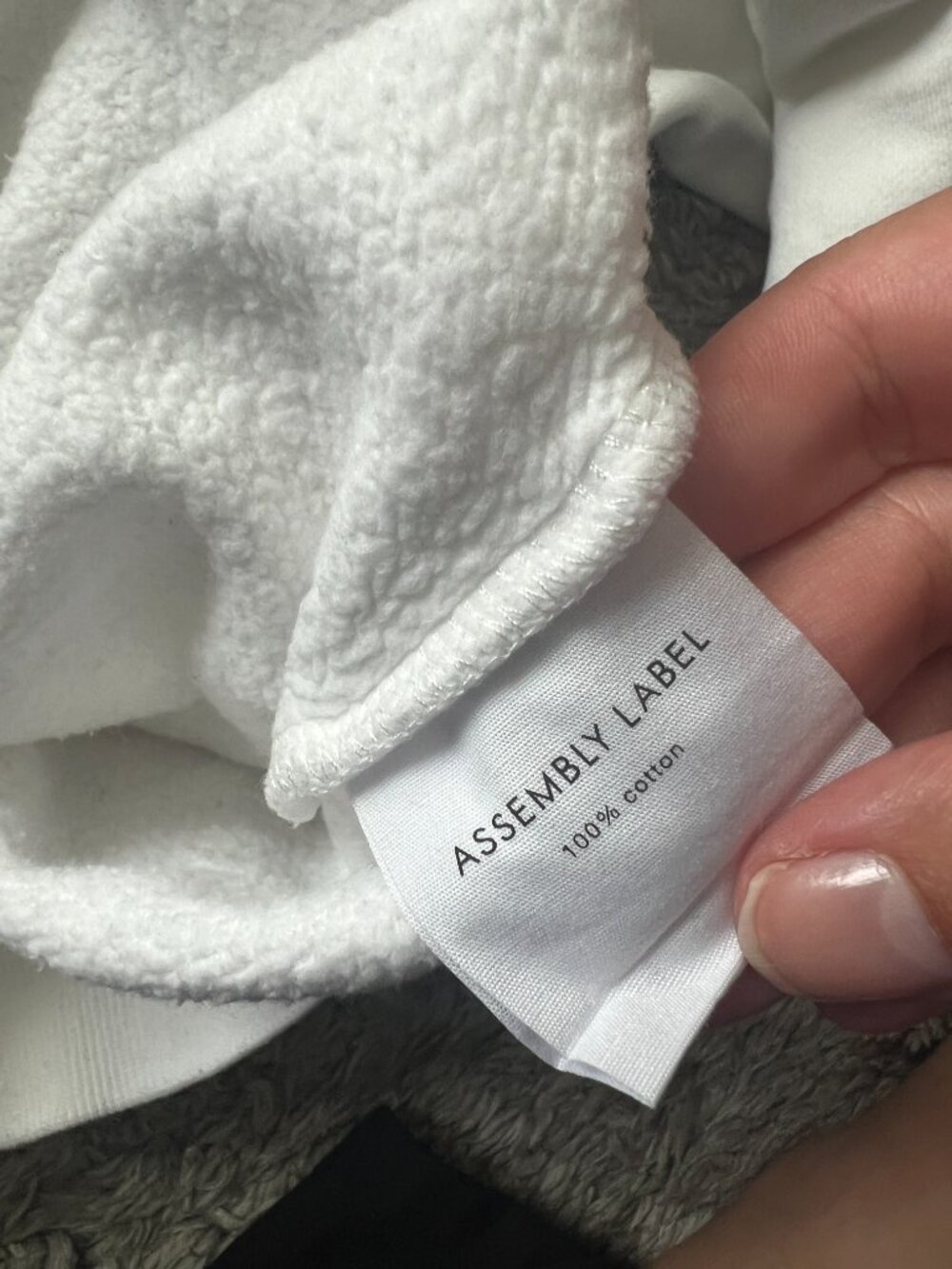 Assembly Label white hooded sweatshirt size XS - Picture 7 of 9